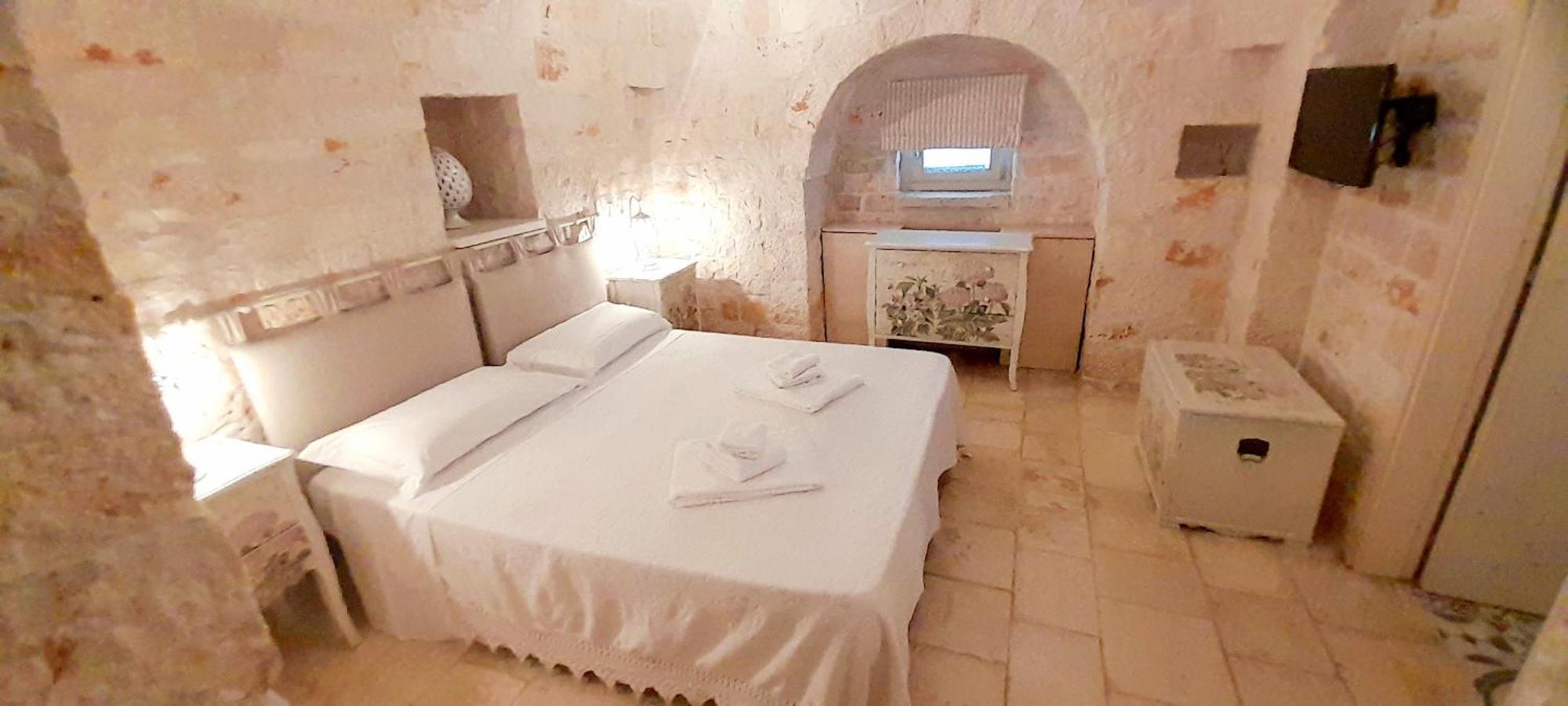 Trullo Roverella Locorotondo Exterior photo